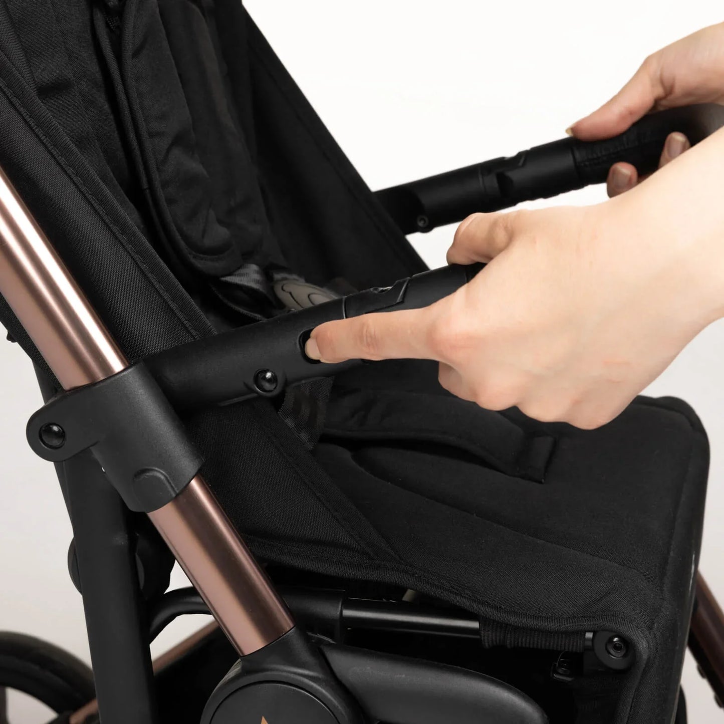 Luxus Hamilton R Pushchair - Black