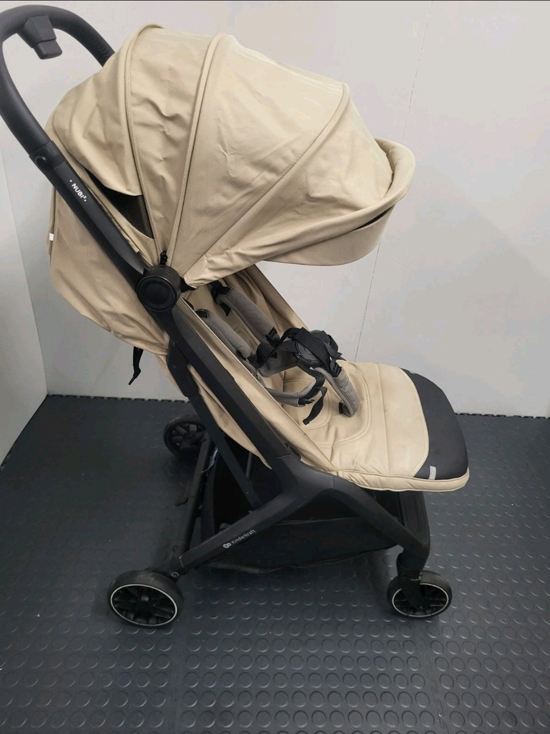 Kinderkraft NUBI 2 Lightweight Pushchair (6kg) with Auto Fold - refurbished pushchair